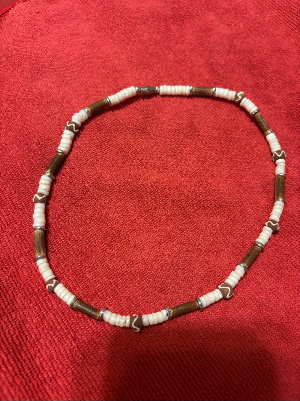 White and Brown Beaded Women’s Puka Shell Necklace